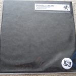 The Groove Criminals - Kicking Up Dust (7", Single)