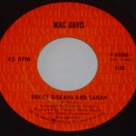 Mac Davis - Sweet Dreams And Sarah / Poem For My Little Lady (7", Single, San)