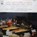 Wolfgang Amadeus Mozart, Yehudi Menuhin, Hephzibah Menuhin, Yaltah Menuhin, Jeremy Menuhin, Fou Ts'Ong - Mozart - Three Piano Concerto - The Menuhin Family With Fou Ts'Ong (LP, Mono)