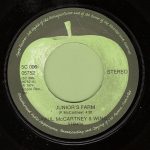 Wings (2) - Junior's Farm (7", Single)