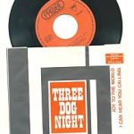 Three Dog Night - Joy To The World / I Can Hear You Calling (7", Single)