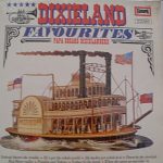 Papa Oscars Dixielanders - Dixieland Favourites (LP, Album, RP)
