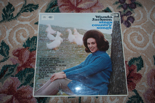 Wanda Jackson - Wanda Jackson Sings Country Songs (LP, Album)