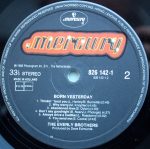 Everly Brothers - Born Yesterday (LP, Album) - Afbeelding 5