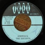 The Escorts (4) - Sixpence / Loving Feeling (7", Single, Blu)