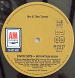 Ike & Tina Turner - River Deep - Mountain High (LP, Album, RE) - Afbeelding 4