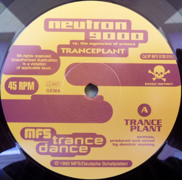 Neutron 9000 vs. Mysteries Of Science-1