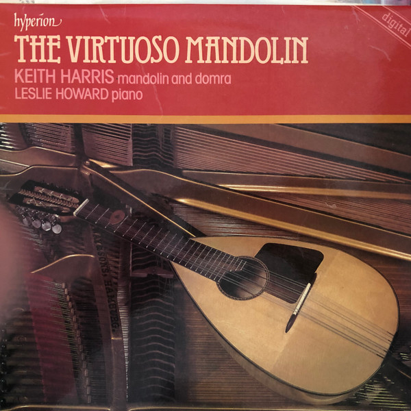 Keith Harris (8), Leslie Howard-0