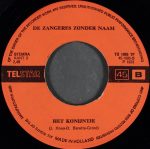 De Zangeres Zonder Naam*-3