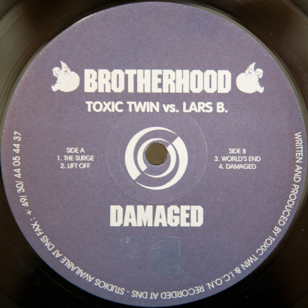Brotherhood (2) / Toxic Twin vs. Lars B.*-0