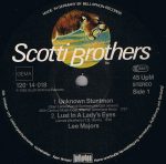 Lee Majors (2)-2