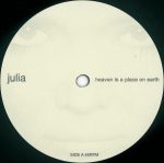 Julia (2)-2