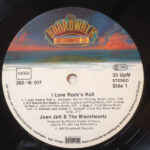Joan Jett & The Blackhearts-2
