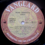 Roni Griffith-3