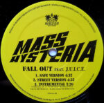 Mass Hysteria (3)-3