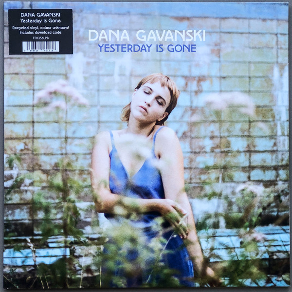 Dana Gavanski-0