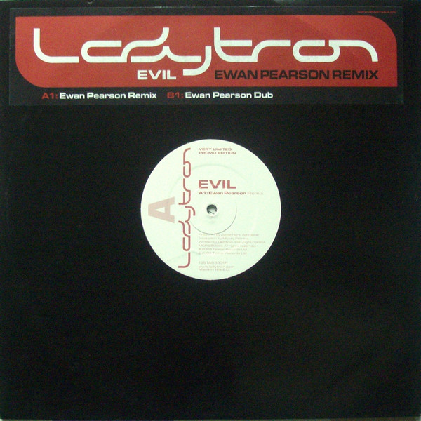 Ladytron-0