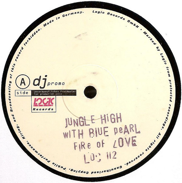 Jungle High With Blue Pearl-0