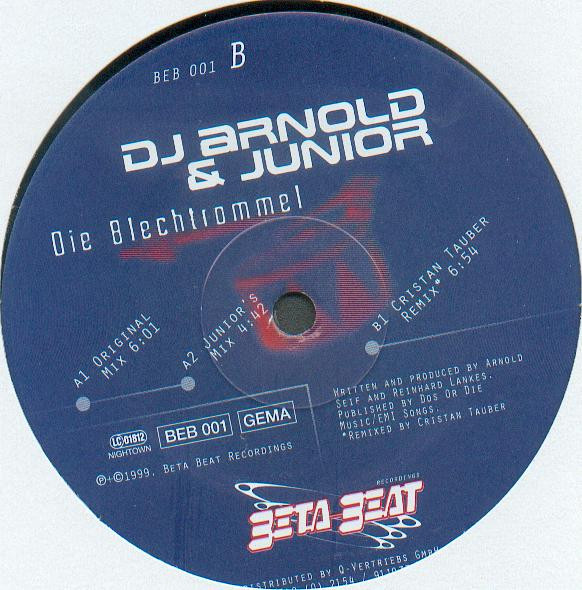 DJ Arnold & Junior (6)-1