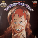 Howdy Doody And Bob Smith (4) With The Howdy Doody Cast-0